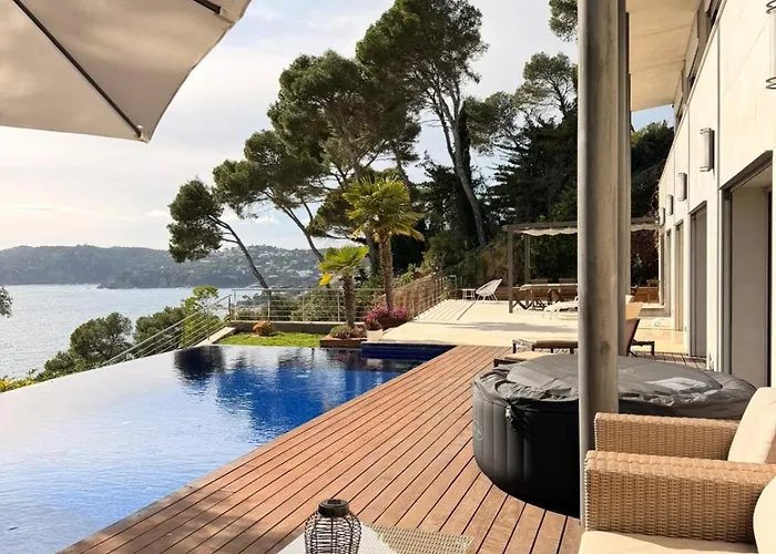 Blueview Villa Llafranc