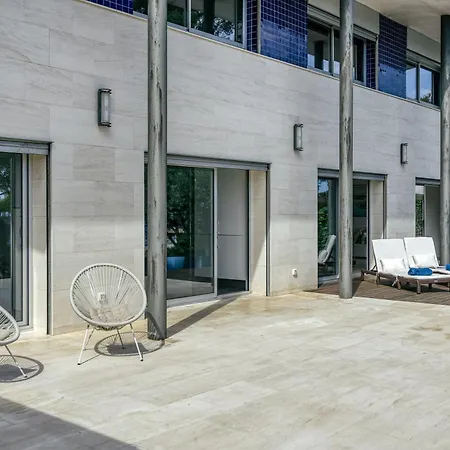 Blueview Villa *