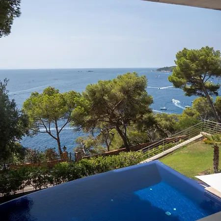 Blueview Villa *