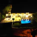 Blueview Villa *