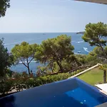Blueview Villa *
