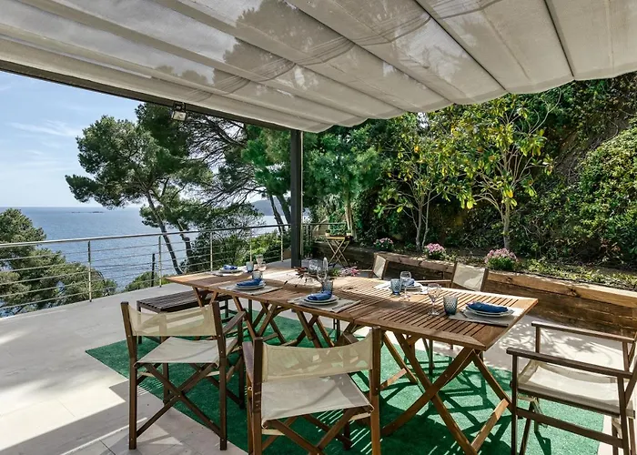 Blueview Villa *