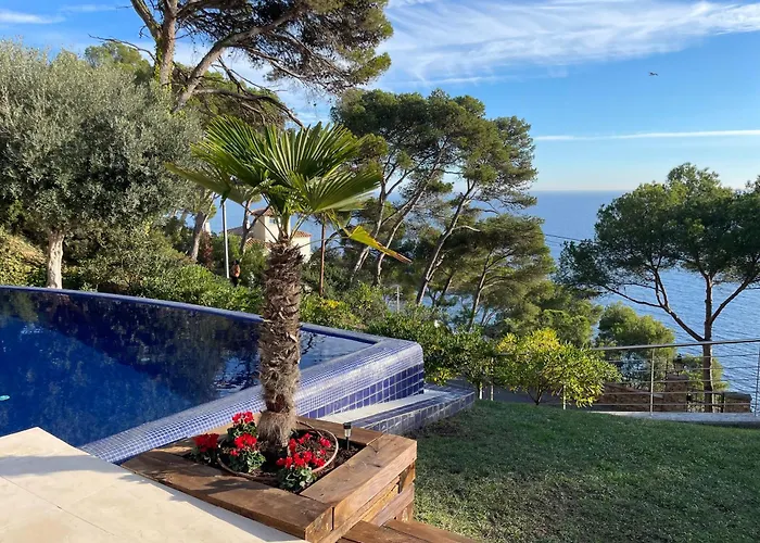 Blueview Llafranc