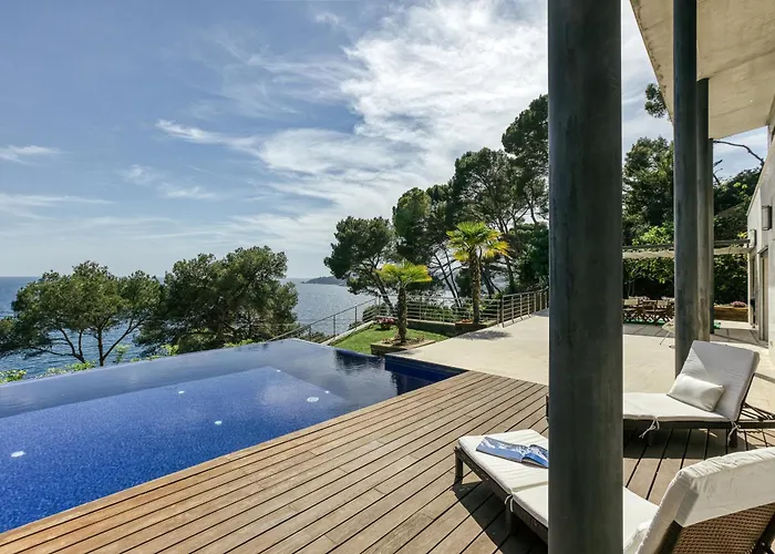 Blueview Villa Llafranc
