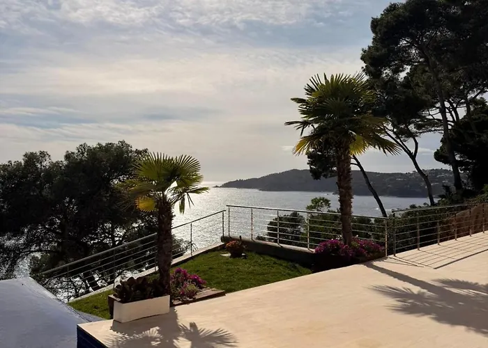 Villa Blueview *